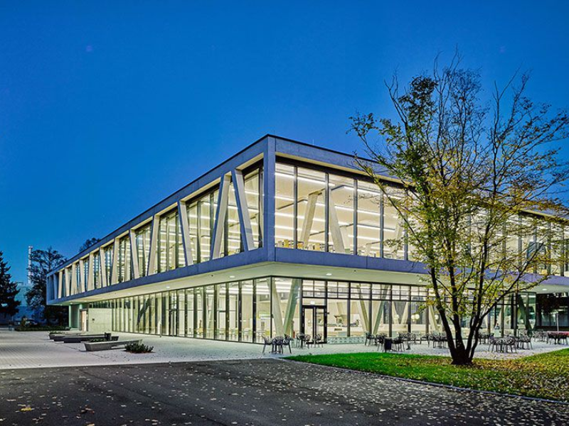 Đại học KIT (Karlsruher Institut für Technologie)