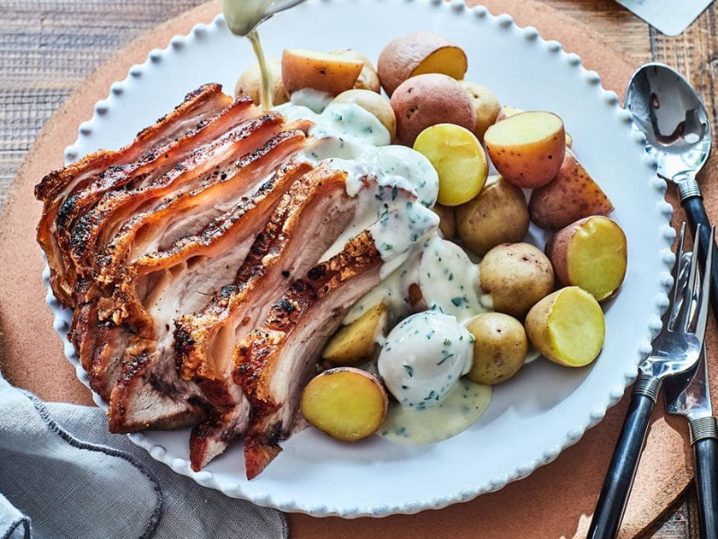 Thịt heo chiên giòn sốt ngò tây Thịt heo chiên giòn sốt ngò tây